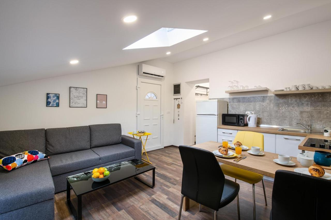 Hana - Attic Apartment In City Center Пула Екстер'єр фото
